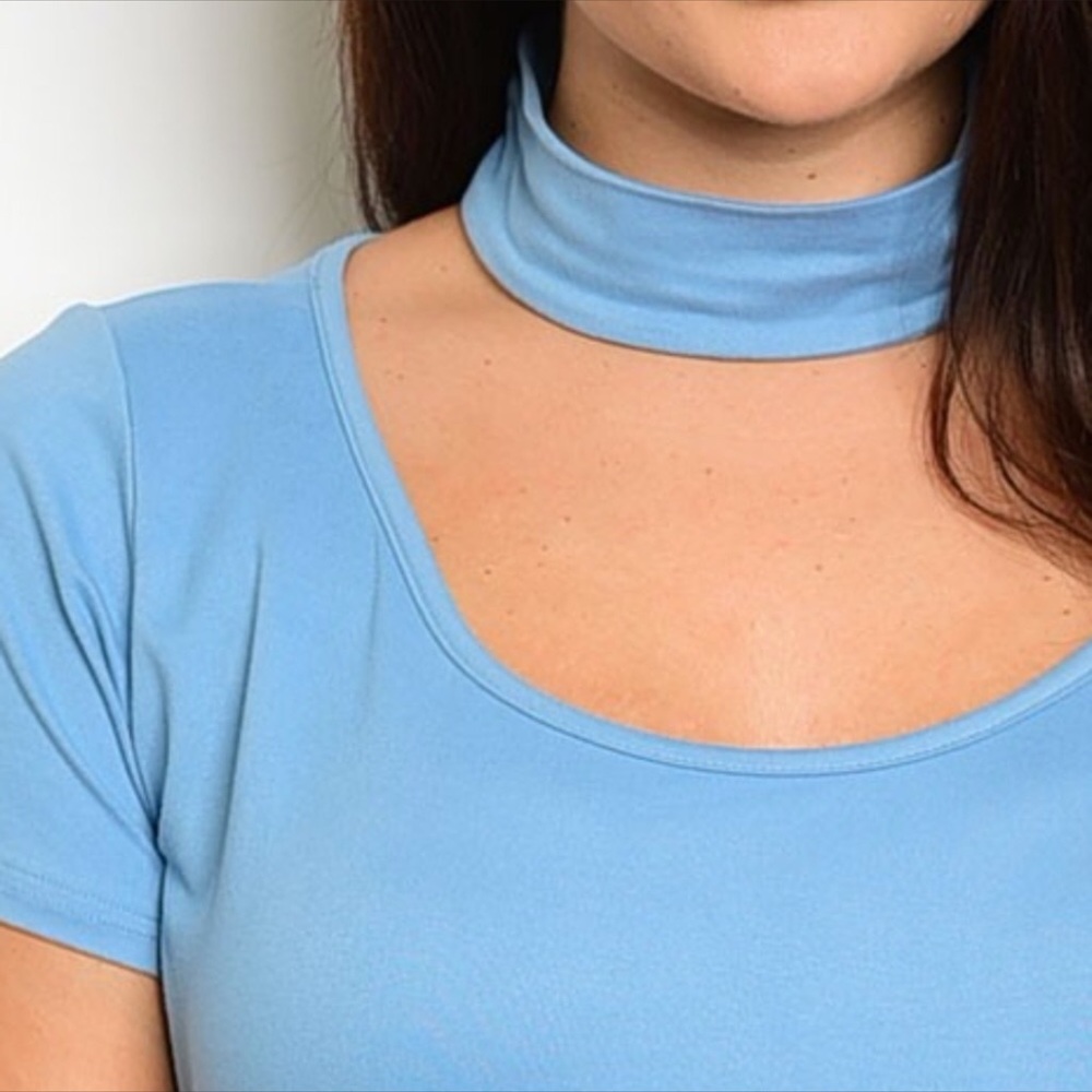 🙌BOGO🙌$9🙌PLUS SIZE CHOKER STYLE TOP - Picture 4 of 5